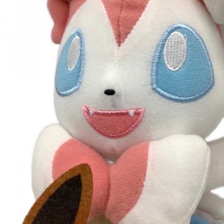 【当時物】2009 / 2010年 イーブイドール ポケモンセンター ぬいぐるみ Pokemon Center (ポケモンセンター) ぬいぐるみwithポケモンドール