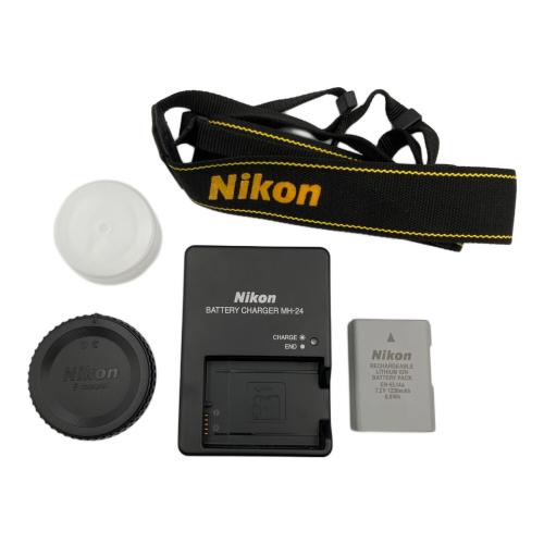 Nikon (ニコン) デジタル一眼レフカメラ D3400