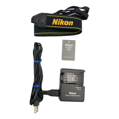 Nikon (ニコン) デジタル一眼レフカメラ D5000 nikkor 18-55mm