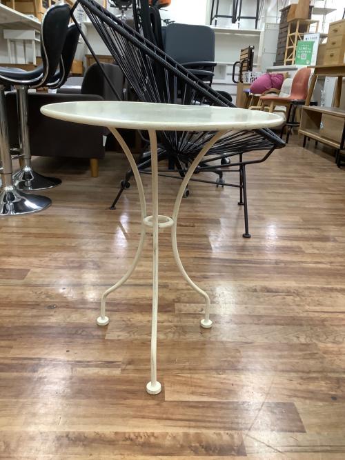 LAURA ASHLEY (ローラ アシュレイ) サイドテーブル アンティーク調 ホワイト camile side table