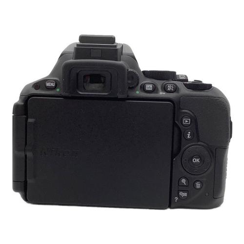 Nikon (ニコン) デジタル一眼レフカメラ D5500