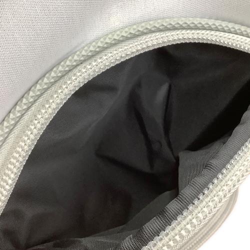 MASTER BUNNY EDITION (マスターバニーエディション) キャディバッグ 158-8980455 グレー