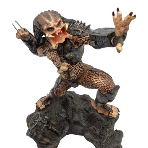 PALISADES TOYS プレデターレジンスタチュー フィギュア