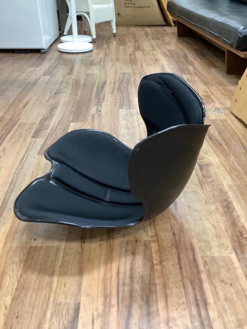 STYLE ATHLETE (スタイルアスリート) 骨盤矯正チェア ブラック