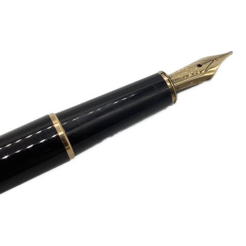 MONTBLANC (モンブラン) 万年筆 4810 ペン先14K ブラック×ゴールドカラー