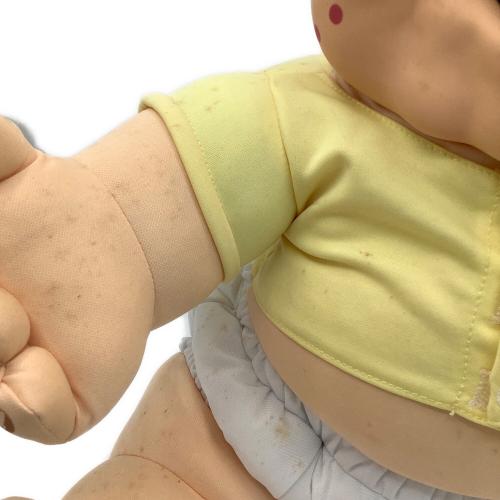 Hasbro（ハズブロ）　Disney　ダイナソーズ　しゃべるぬいぐるみボクちゃんベイビー