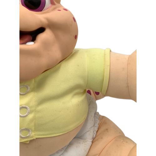 Hasbro（ハズブロ）　Disney　ダイナソーズ　しゃべるぬいぐるみボクちゃんベイビー