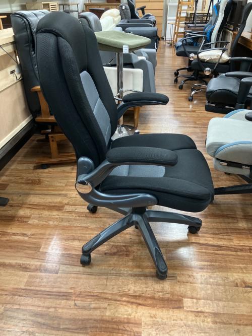 オフィスチェア ブラック