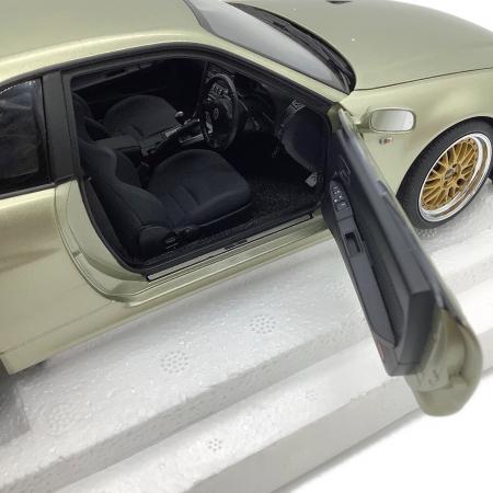 AUTOart (オートアート) NISSAN SKYLINE GT-R (R34) V-SPⅡ モデルカー