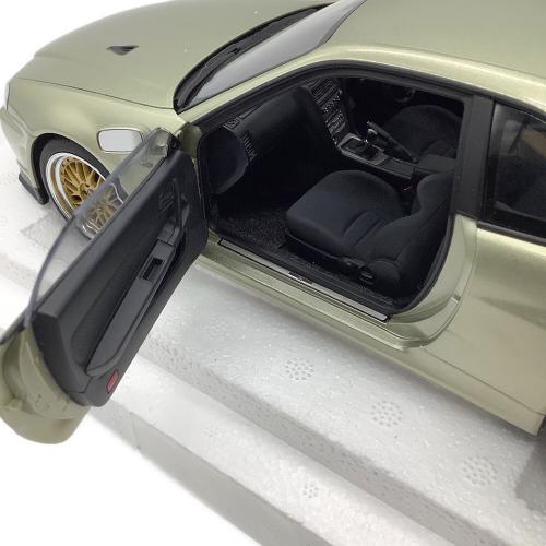 AUTOart (オートアート) NISSAN SKYLINE GT-R (R34) V-SPⅡ モデルカー Vスペック II ニュル BBS LM ホイール・バージョン ミレニアムジェイド
