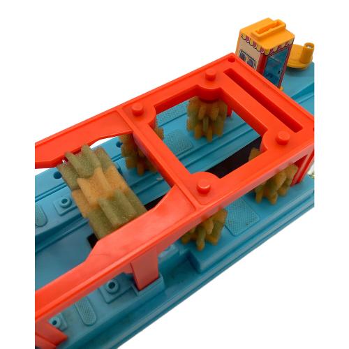 TOMY (トミー) ミニカーアクションシリーズ トミカ洗車場