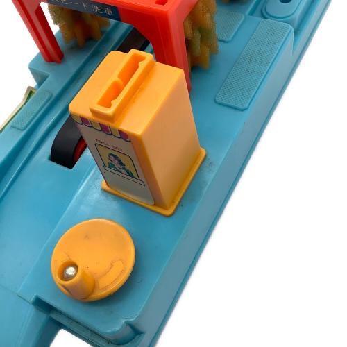 TOMY (トミー) ミニカーアクションシリーズ トミカ洗車場