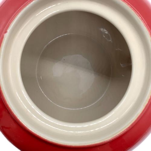 LE CREUSET (ルクルーゼ) SMALL TEAPOT AND SET OF 4 CUPS