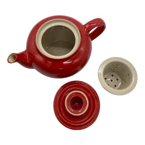 LE CREUSET (ルクルーゼ) SMALL TEAPOT AND SET OF 4 CUPS