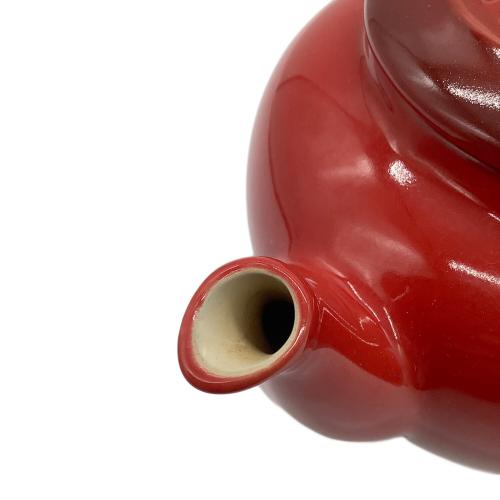 LE CREUSET (ルクルーゼ) SMALL TEAPOT AND SET OF 4 CUPS
