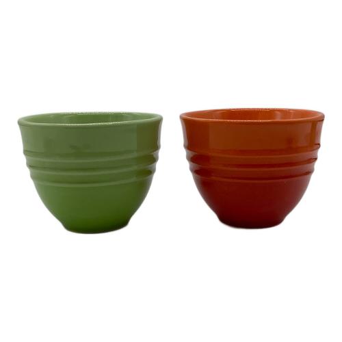 LE CREUSET (ルクルーゼ) SMALL TEAPOT AND SET OF 4 CUPS