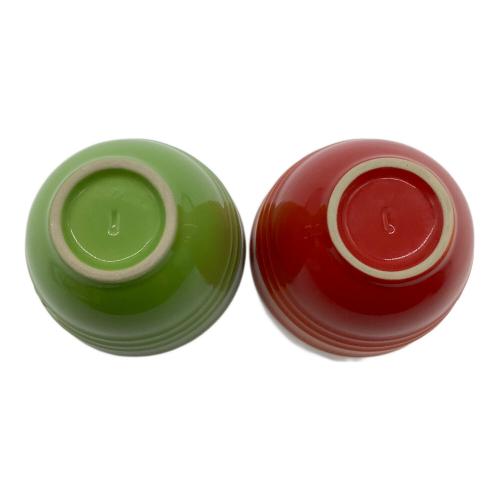 LE CREUSET (ルクルーゼ) SMALL TEAPOT AND SET OF 4 CUPS