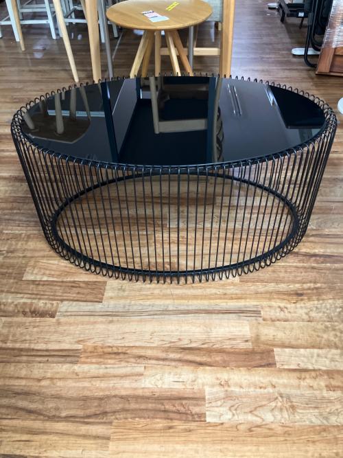 KARE (カレ) コーヒーテーブル 84517 ガラス天板 サイズ：60x90cm  ブラック ワイヤーウーノブラック