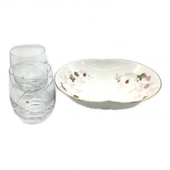 Wedgwood (ウェッジウッド) ボウル＆ペアグラスセット ワイルドストロベリー
