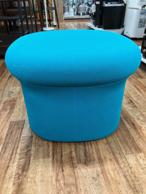 KEILHAUER (キールハワー) スツール 67025 @ ブルー スクエアプーフ