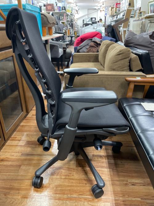 Herman Miller (ハーマンミラー) エンボディチェア CN122AWAAG1G1BB3014 168 ブラック