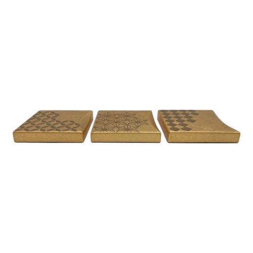 箔一 (ハクイチ) 福招き箸置き 五つ小紋
