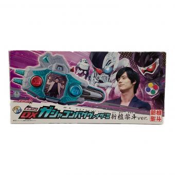 BANDAI　仮面ライダーエグゼイド DXガシャコンバグヴァイザーⅡ 新檀黎斗ver. 仮面ライダー