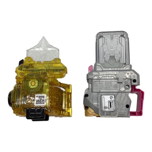 BANDAI　仮面ライダーエグゼイド DXハイパームテキガシャット＆マキシマムマイティメガシャットセット