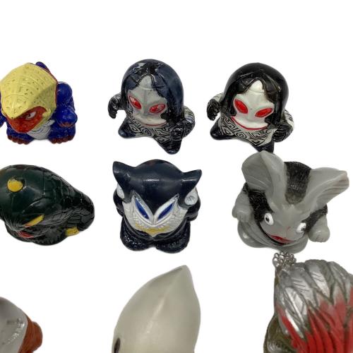 円谷プロ　ウルトラマン 指人形セット  94点