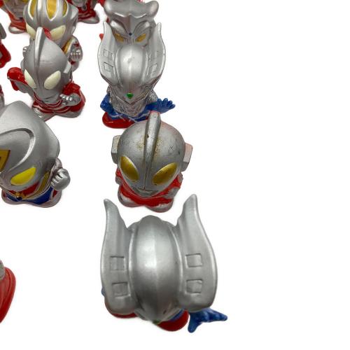 円谷プロ　ウルトラマン 指人形セット  94点