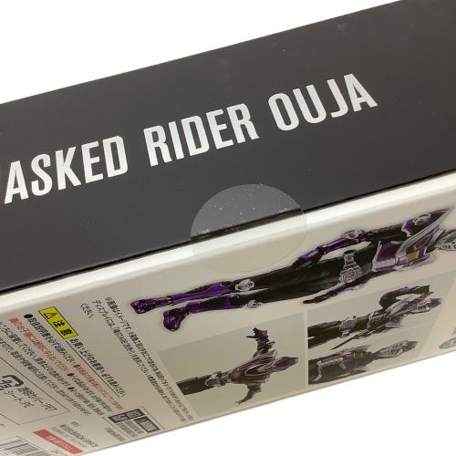 BANDAI (バンダイ) S.H.Figuarts(真骨彫製法) 仮面ライダー王蛇 仮面ライダー