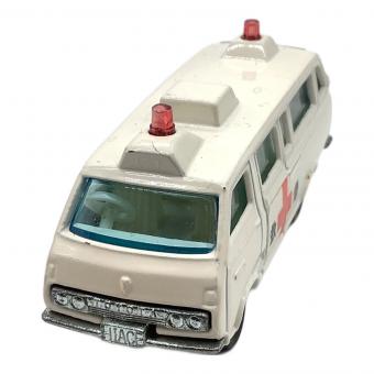 TOMY (トミー) ハイエース コミューター 救急車 トミカ 5657