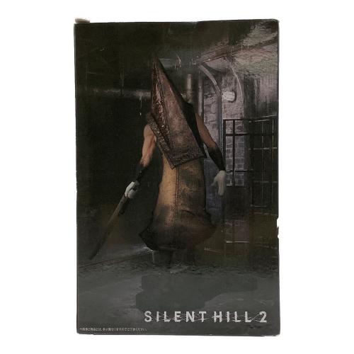 コナミ　SILENT HILL2 レッドピラミッドシング　フィギュア
