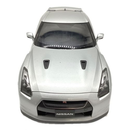 AUTOart (オートアート) 1/18 NISSAN GT-R (R35) シルバー｜トレファク