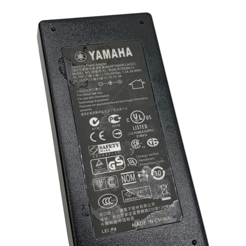 YAMAHA (ヤマハ) ミニギターアンプ エレキギター用 THR5 動作確認済み