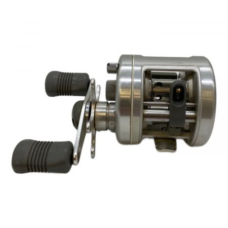 SHIMANO (シマノ) リール CALCUTTA200 ベイトリール｜トレファクONLINE