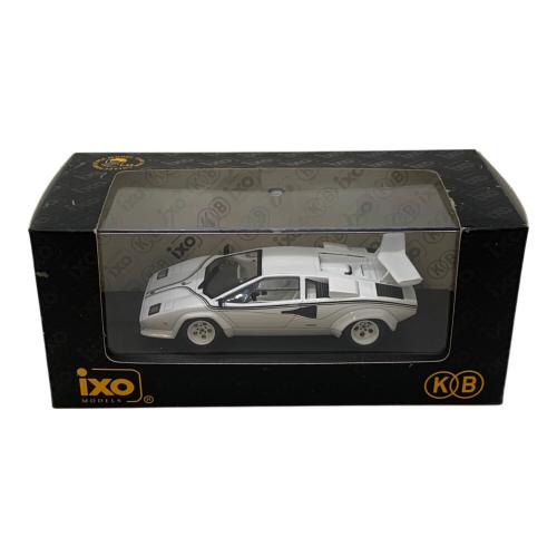 IXO (イクソ) ミニカー ホワイト 1/43 ランボルギーニ カウンタック 5000QV Quattrovalvole