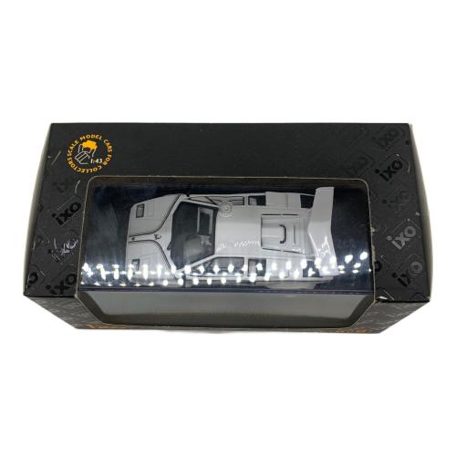 IXO (イクソ) ミニカー ホワイト 1/43 ランボルギーニ カウンタック 5000QV Quattrovalvole