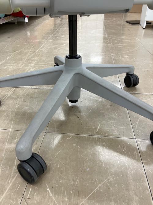 Herman Miller (ハーマンミラー) アーロンチェア ホワイト 63 リマスタード