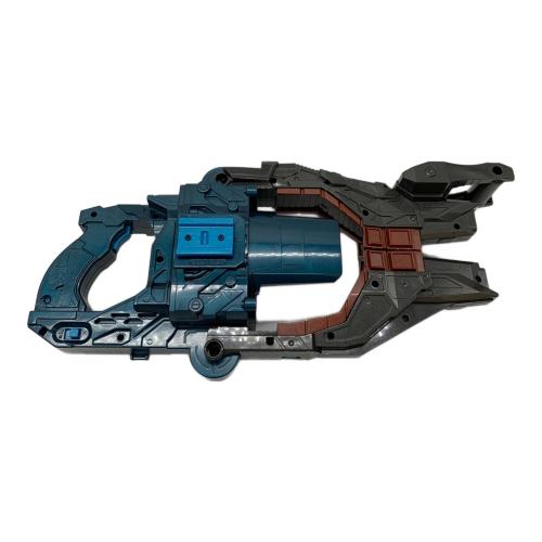 仮面ライダーガヴ (カメンライダーガヴ) 仮面ライダー DX変身銃ヴァレンバスター 仮面ライダーヴァレン完全なりきりセット