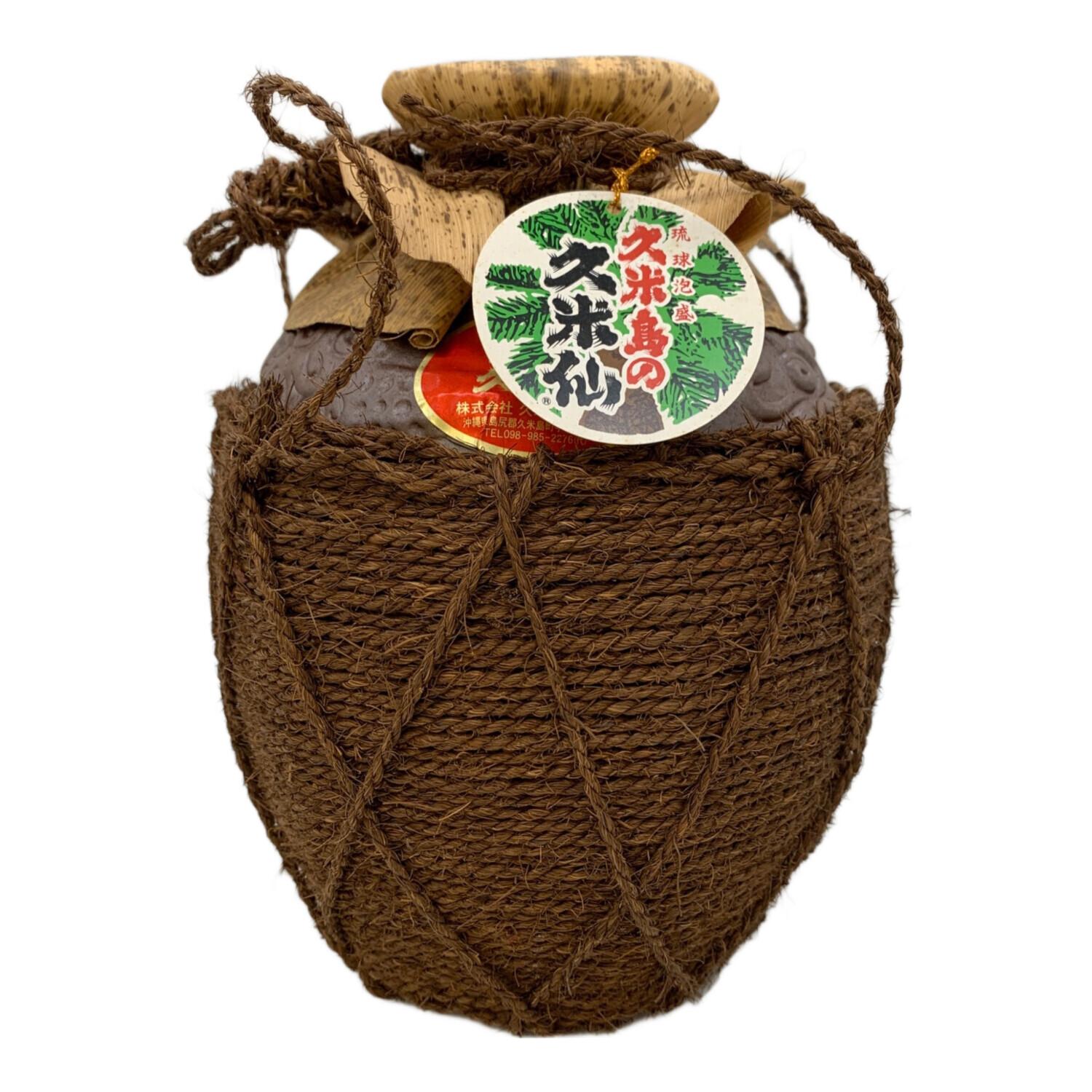 久米島の久米仙 (クメジマノクメセン) 琉球泡盛 1800ml 箱付