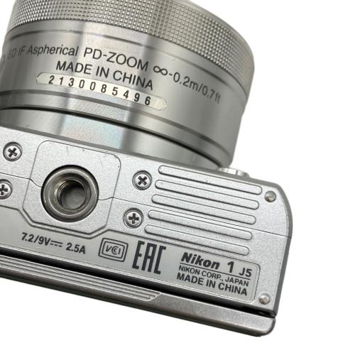 Nikon (ニコン) ミラーレス一眼カメラ Nikon 1 J5 ダブルレンズキット 1 J5 -