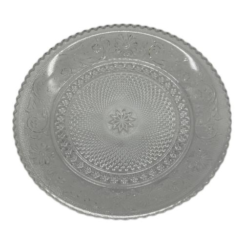 Baccarat (バカラ) ガラスプレート アラベスク