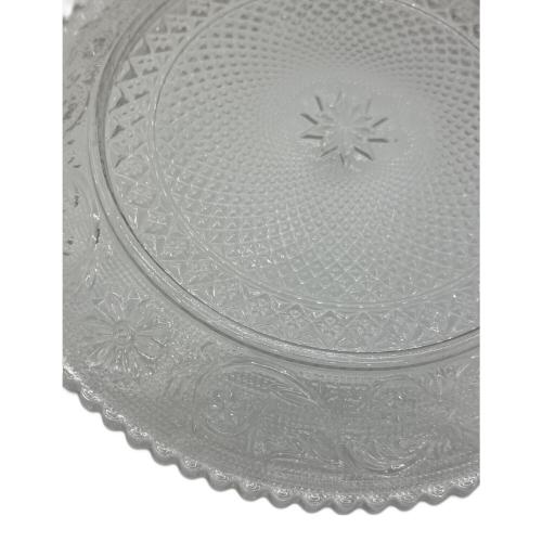 Baccarat (バカラ) ガラスプレート アラベスク