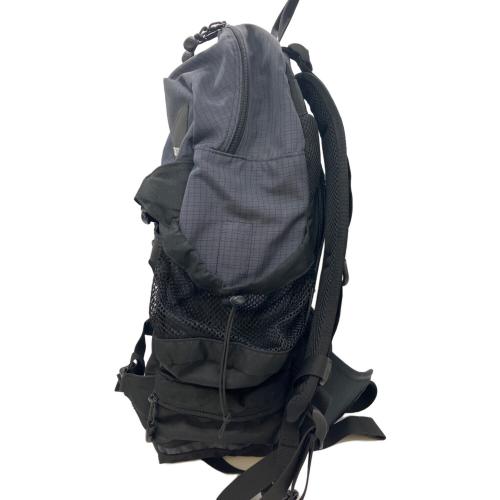 BURTON (バートン) カメラバッグ RN87380 ブラック