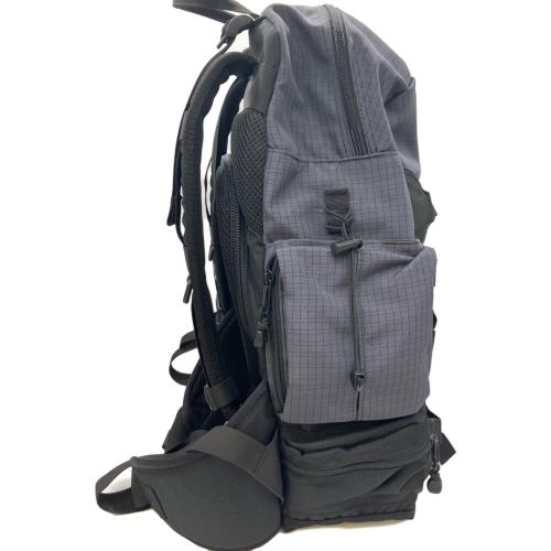 BURTON (バートン) カメラバッグ RN87380 ブラック