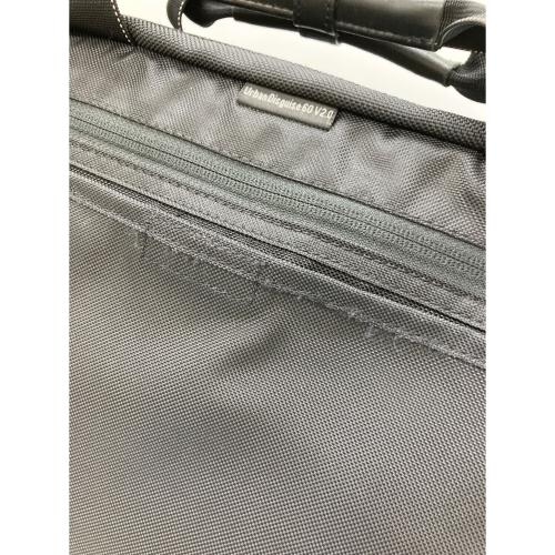 THINK TANK PHOTO (シンクタンクフォト) urban disguise 60 v2 0 カメラバッグ ブラック