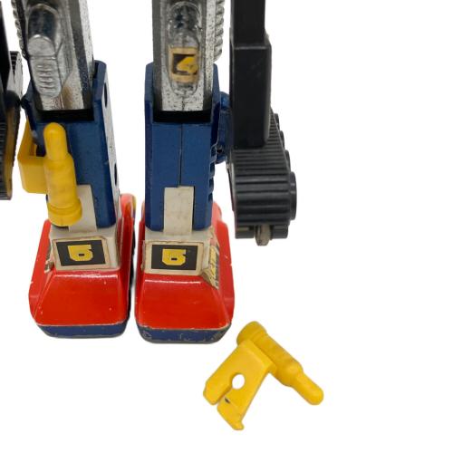 BANDAI (バンダイ) 超合金ボルテスV 左足黄色パーツ破損有