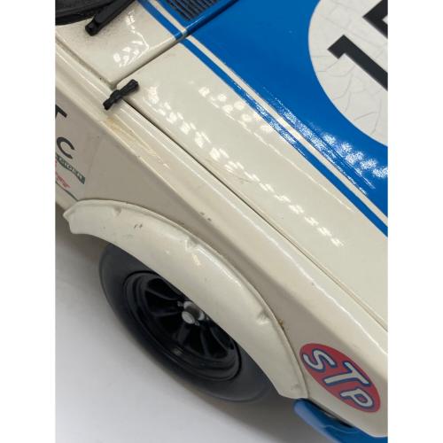 京商 (キョウショウ) 1/18 NISSAN SKYLINE 2000GT-R ダイキャストカー KPGC10 キズ・ワイパー折れ有