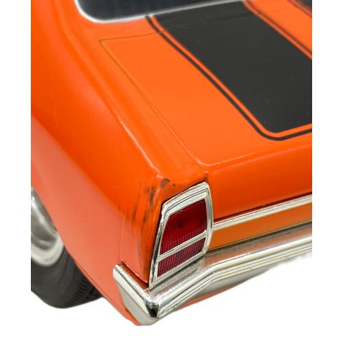 MUSCLE MACHINES (マッスルマシン) シボレー ミニカー オレンジ